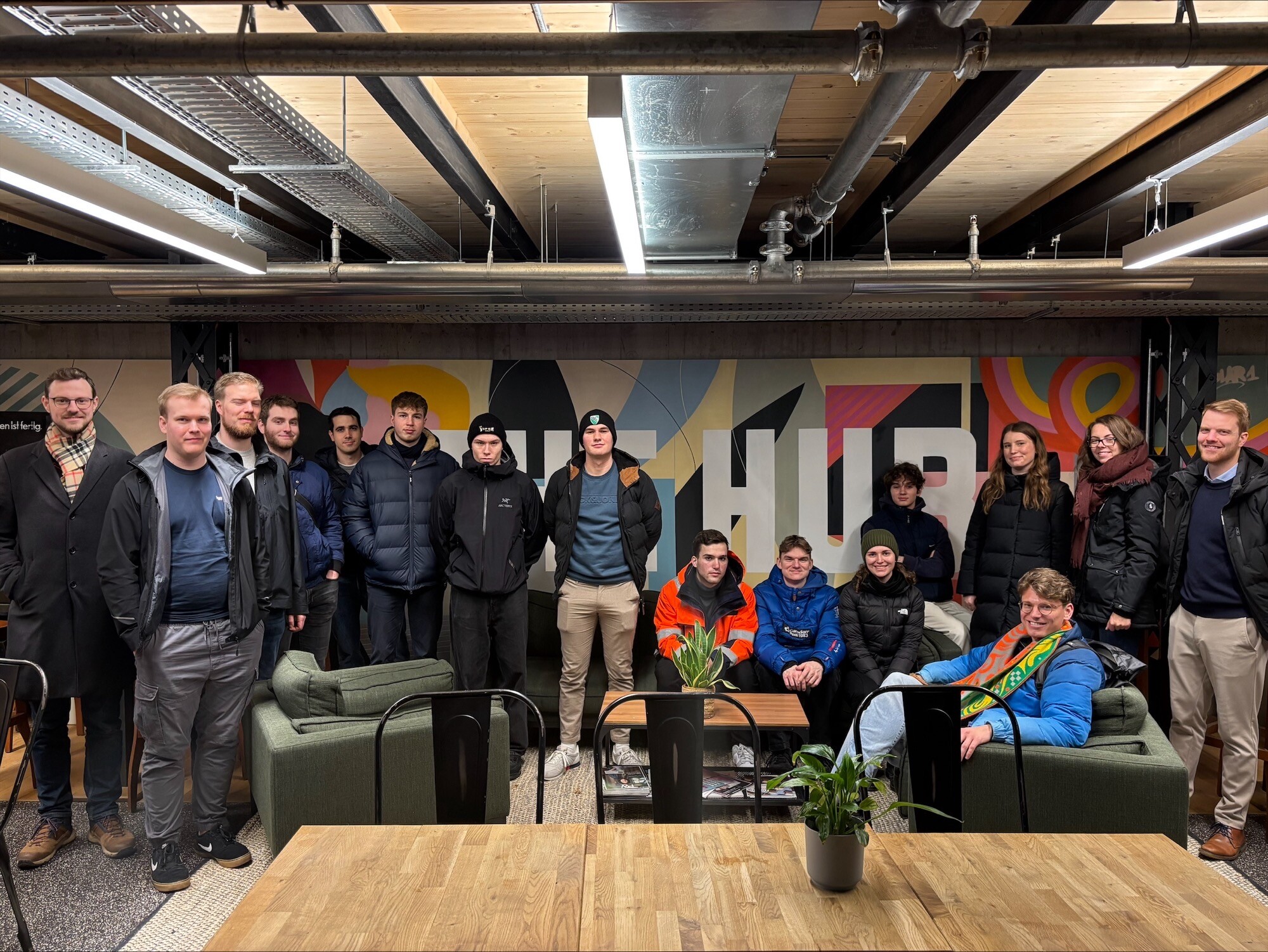 Discovery Tour mit Dualstudenten und Azubis der Hamburg Port Authority