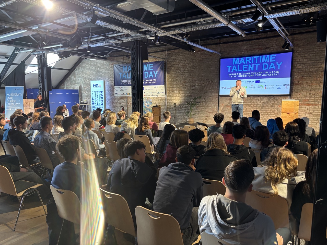 Maritime Talent Day 2025 aus dem Digital Hub Bühne Barkassen Meyer